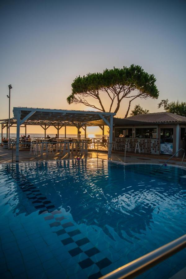Mesogeios Hotel Marathopoli Exterior foto