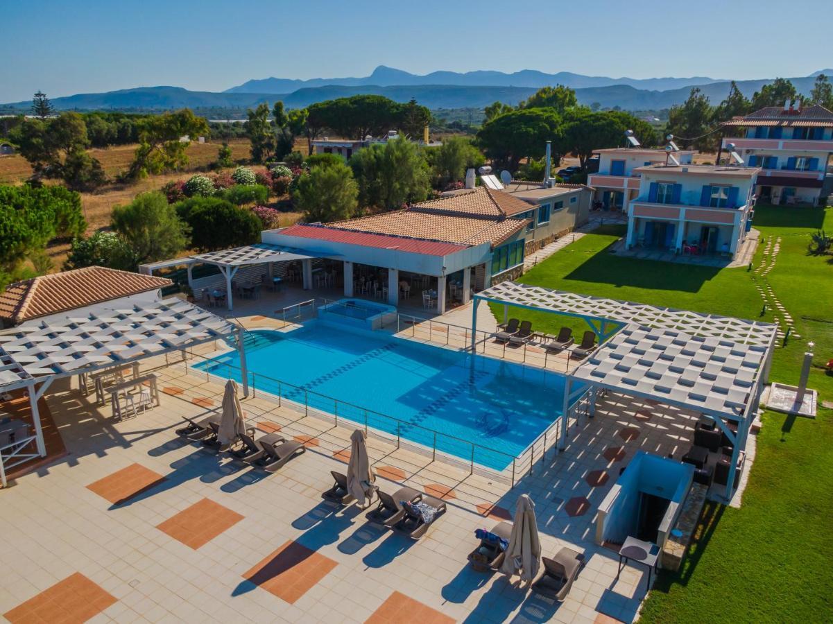 Mesogeios Hotel Marathopoli Exterior foto